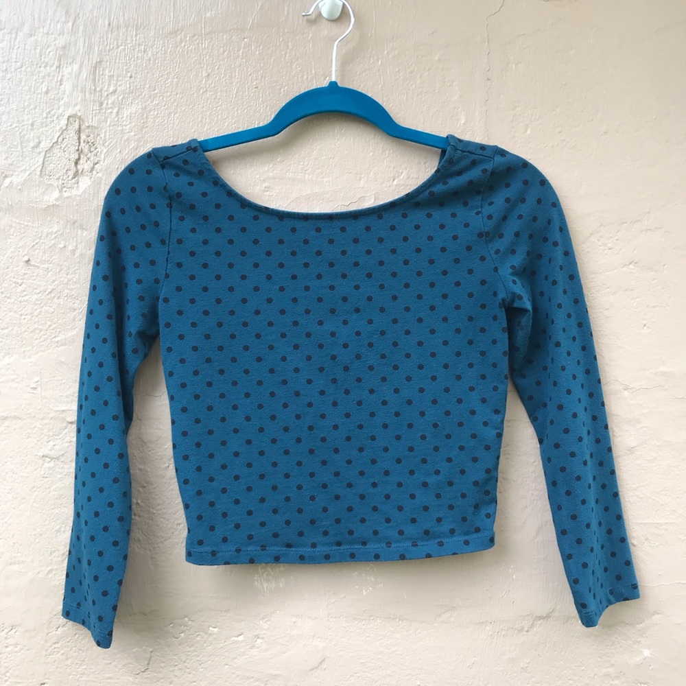 Teal polka dot Forever21 cropped shirt